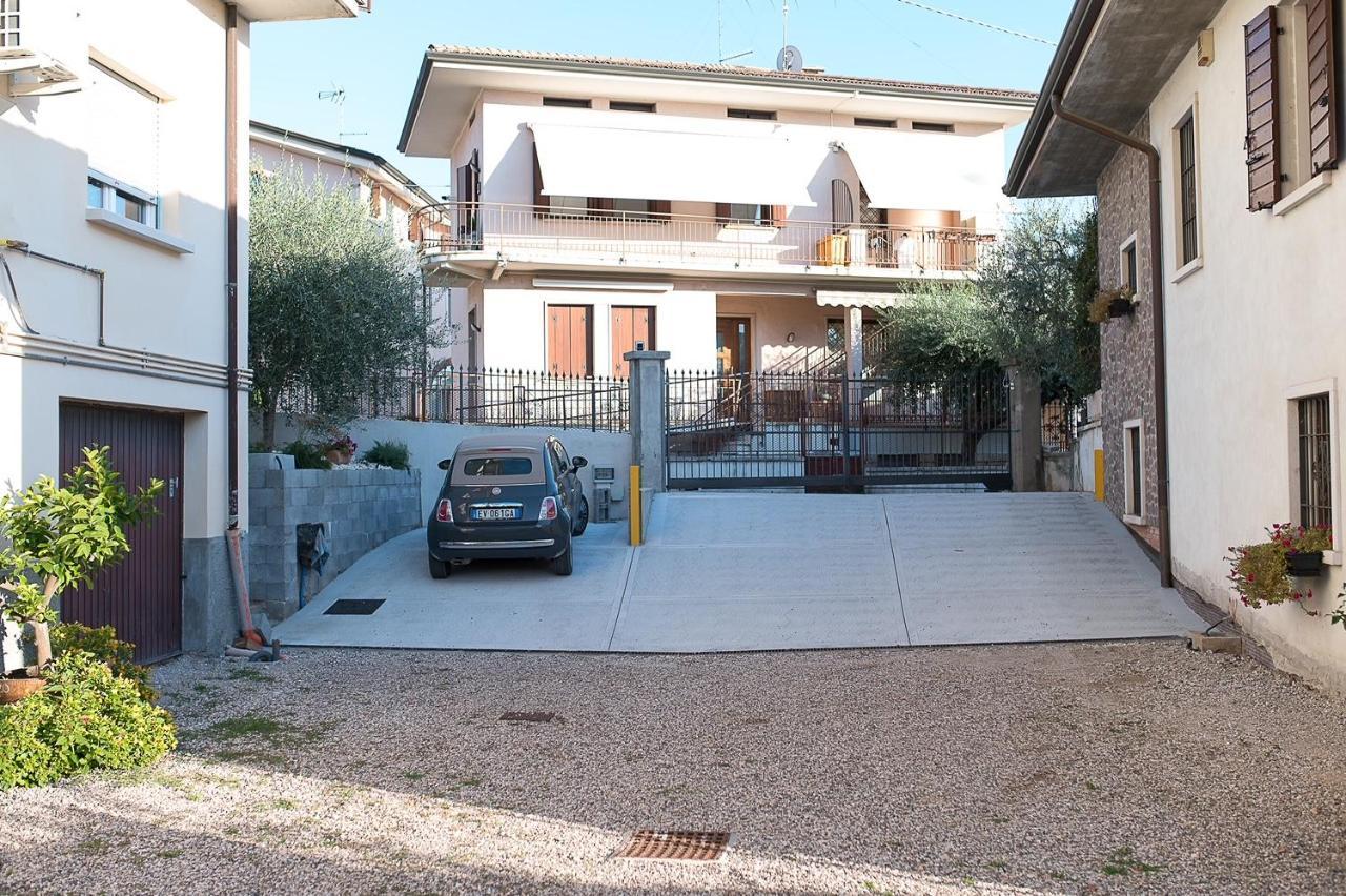 La Casa Di Anna Green Domegliara Exterior photo